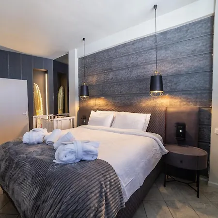 Διαμέρισμα Omega 30