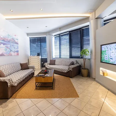 Διαμέρισμα Omega 30