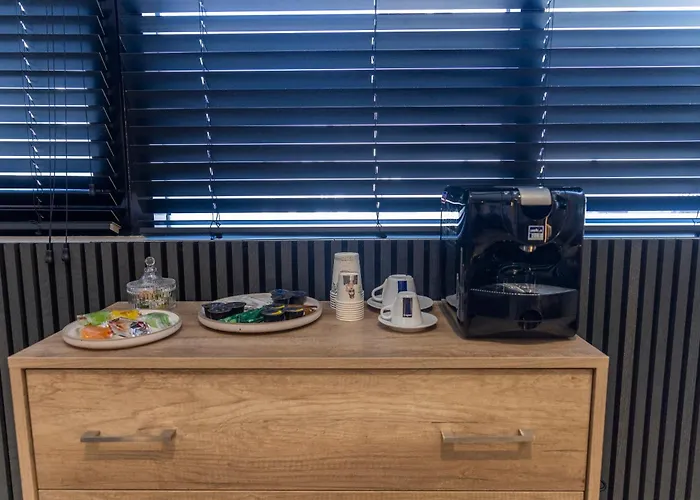 Omega 30 * Τρίκαλα